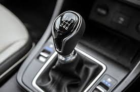 Tanda-tanda Kopling Mobil Transmisi Manual yang Harus Segera Diganti