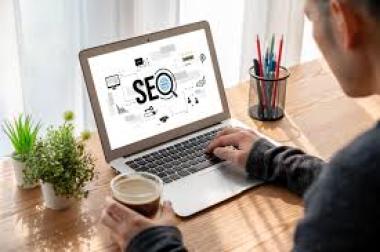 Website Tidak Muncul di Mesin Pencari: Bagaimana Media Sosial Bisa Membantu SEO?